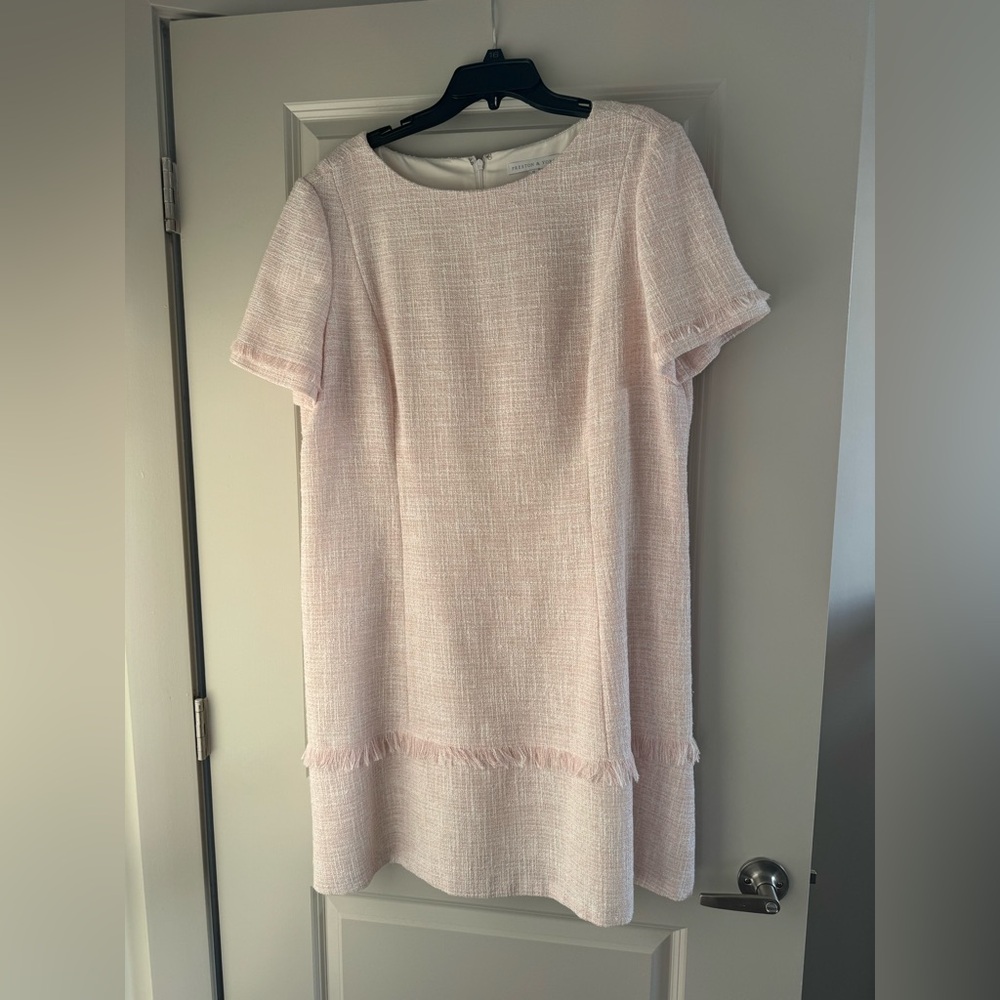 NWOT Women's Short Sleeve Tweed Shift Dress in Light Pink